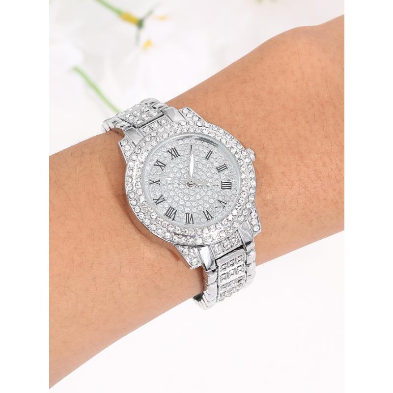 5-teiliges personalisiertes Luxus-Quarzuhr-Set für Damen mit Diamantarmband und quadratischem Anhänger, Halskette mit Diamantohrring und Ring für Paare