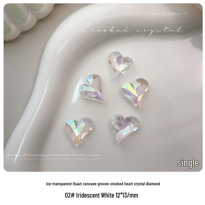 High-quality Crystal Heart Nail Art Decorations with Grooved Flash Design