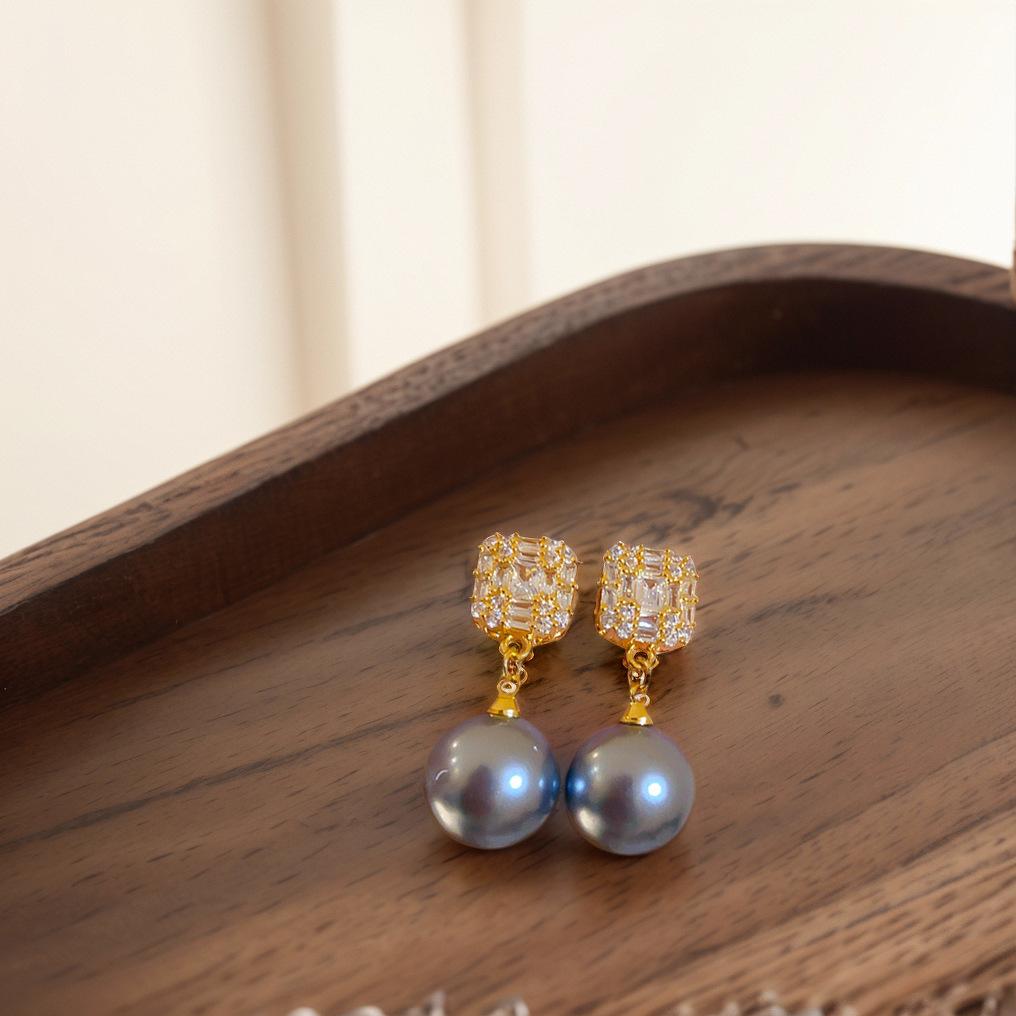 

Квадратные висячие серьги с жемчугом Модные серьги с жемчугом в стиле легкой роскоши Высокое чувство Универсальные изысканные серьги