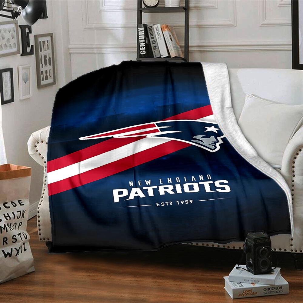 1pc Blanket - Patriot Logo Print Design,Lightweight Blanket for Sofa,Bed- Soft &Warm,Gift for All Seasons