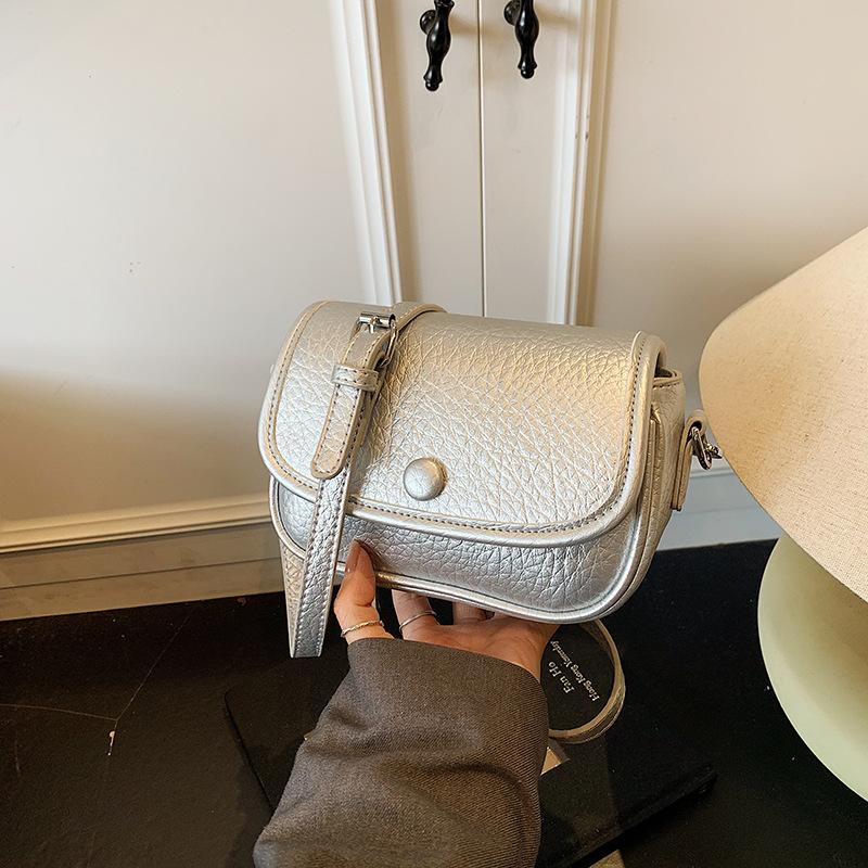 Exquisite versatile small bag women's new fashion shoulder messenger bag summer popular small square bag