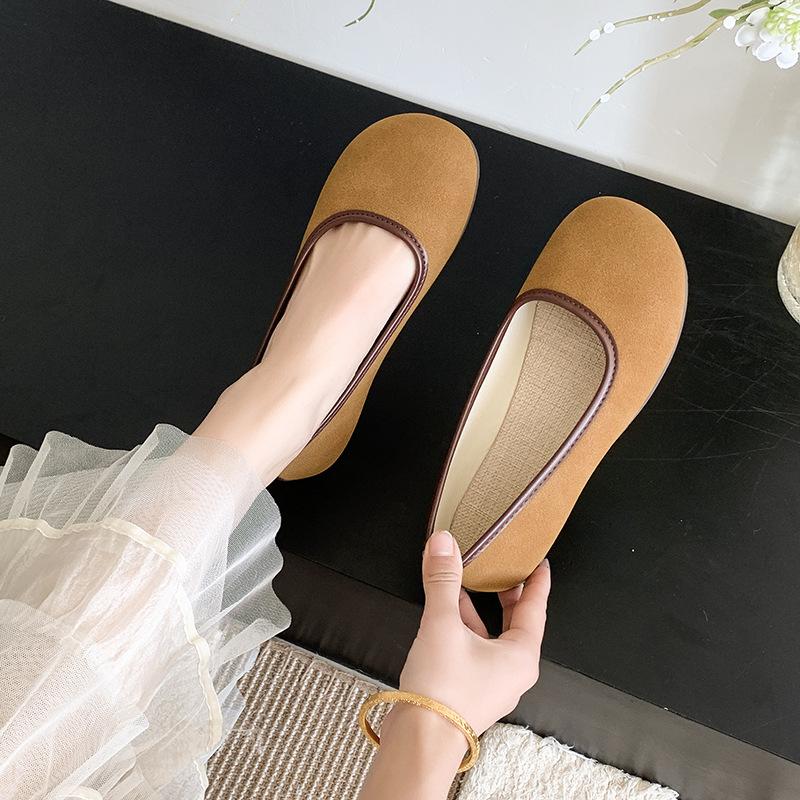 French gentle shallow mouth single shoes female 2025 new summer and autumn fairy wind soft flat-soled beanie shoes one pedal grandma shoes