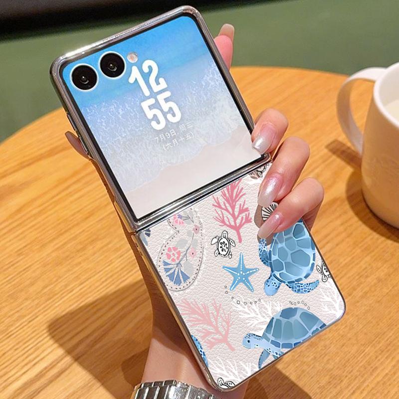 

Чехол с узором кита и акулы для Samsung Z Fold 7 6 5, роскошный гибридный 3-в-1, кожаная накладка, покрытие, складной чехол для телефона для Samsung Z Fold7 Fold6 Fold5 Samsung Z Flip7 бежевый
