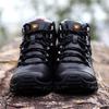 Nadměrná velikost Podzimní a zimní Pánské outdoorové tenisky z pravé kůže Vysoké teplé boty s bavlněnou podšívkou a sametem Pánské protiskluzové pracovní boty