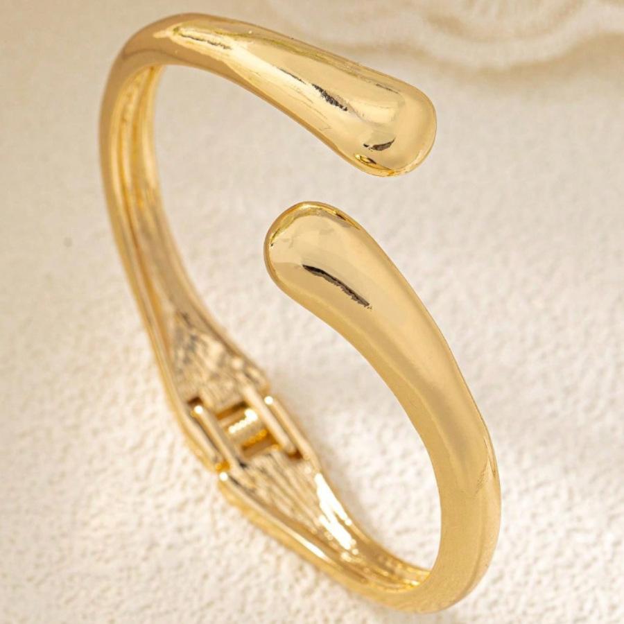 New trend smooth spring opening bracelet metal gold-plated simple temperament personality