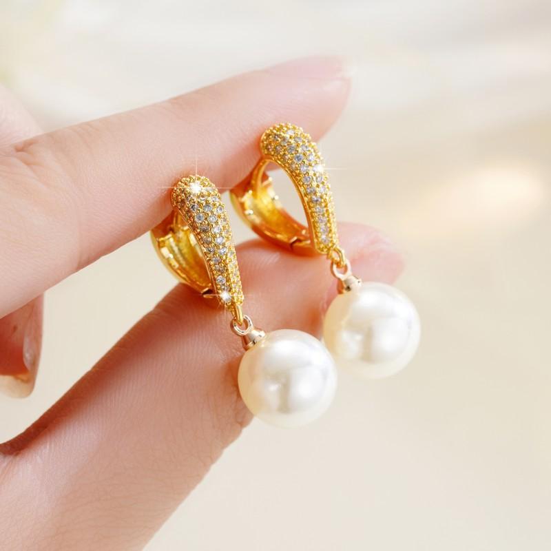 Huitan Korean Imitation Pearl Dangle Earrings for Women Gold Color Love Earrings Temperament Girl Ear Accessories Trendy Jewelry