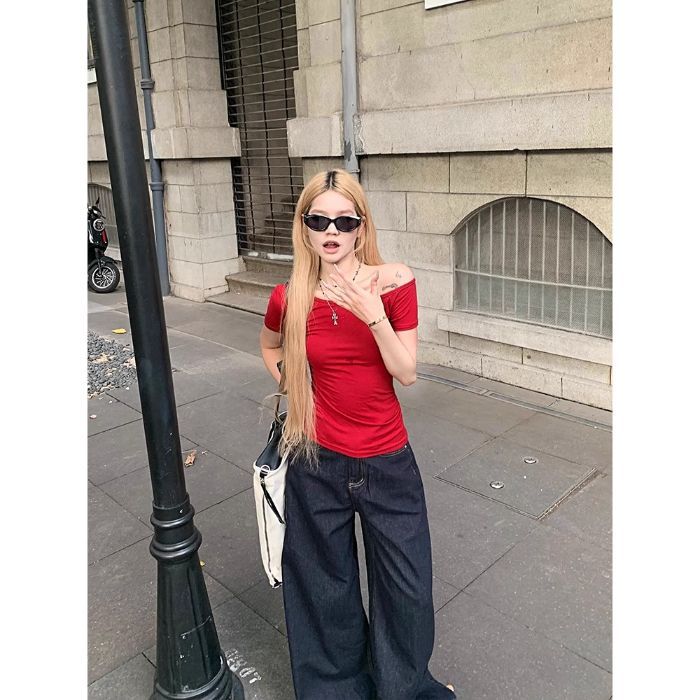 Gray diagonal neck off-the-shoulder short-sleeved T-shirt for women's summer slim-fitting and thin inside design, Spice Girl short bottoming top