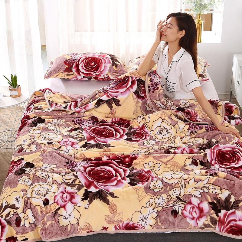 Cute Cartoon Print Blanket - Soft Milk Velvet, All-Season Cozy Bedspread, Family - Perfect Christmas Present, Blanket For Bed, Playful Design