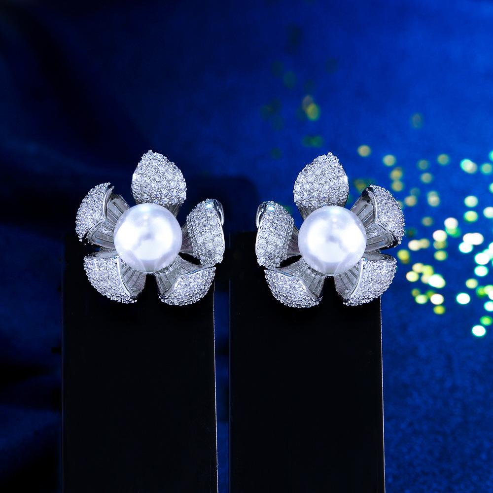 

Needle Light Luxury Temperament Full Of Diamonds Flower Pearl Earrings High Sense Inlaid Zircon Earrings Earrings белого золота