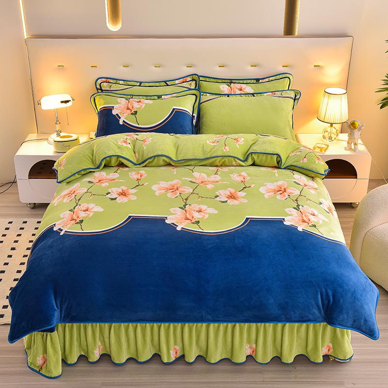 New Milk Velvet Bedding Set of Four Winter Thick and Warm Double-sided Velvet Bed Skirt Duvet Cover Pillowcase