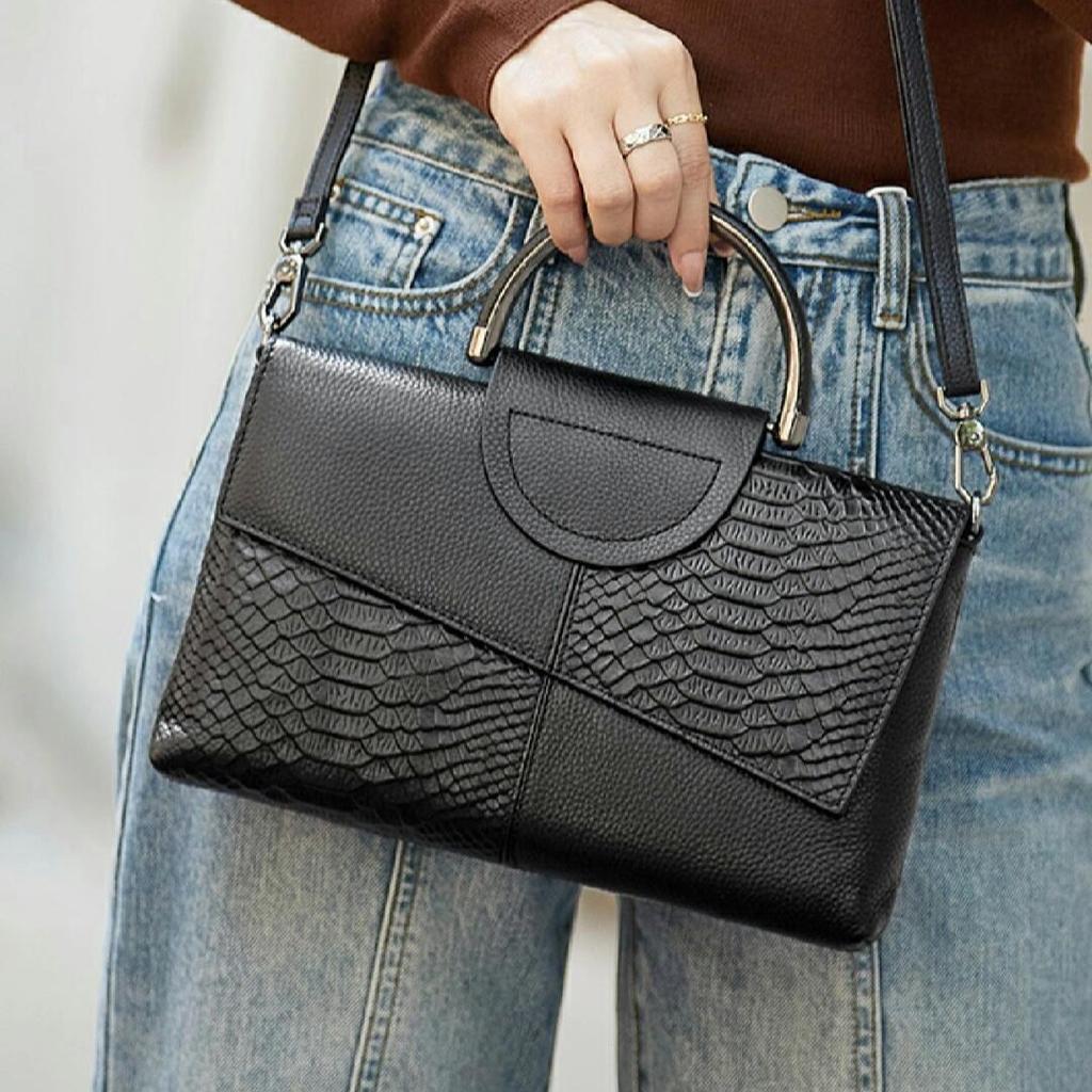 2025 Handheld Bag for Women New Large Capacity Party Clutch Crocodile Pattern Fashionable Elegant Crossbody Bag