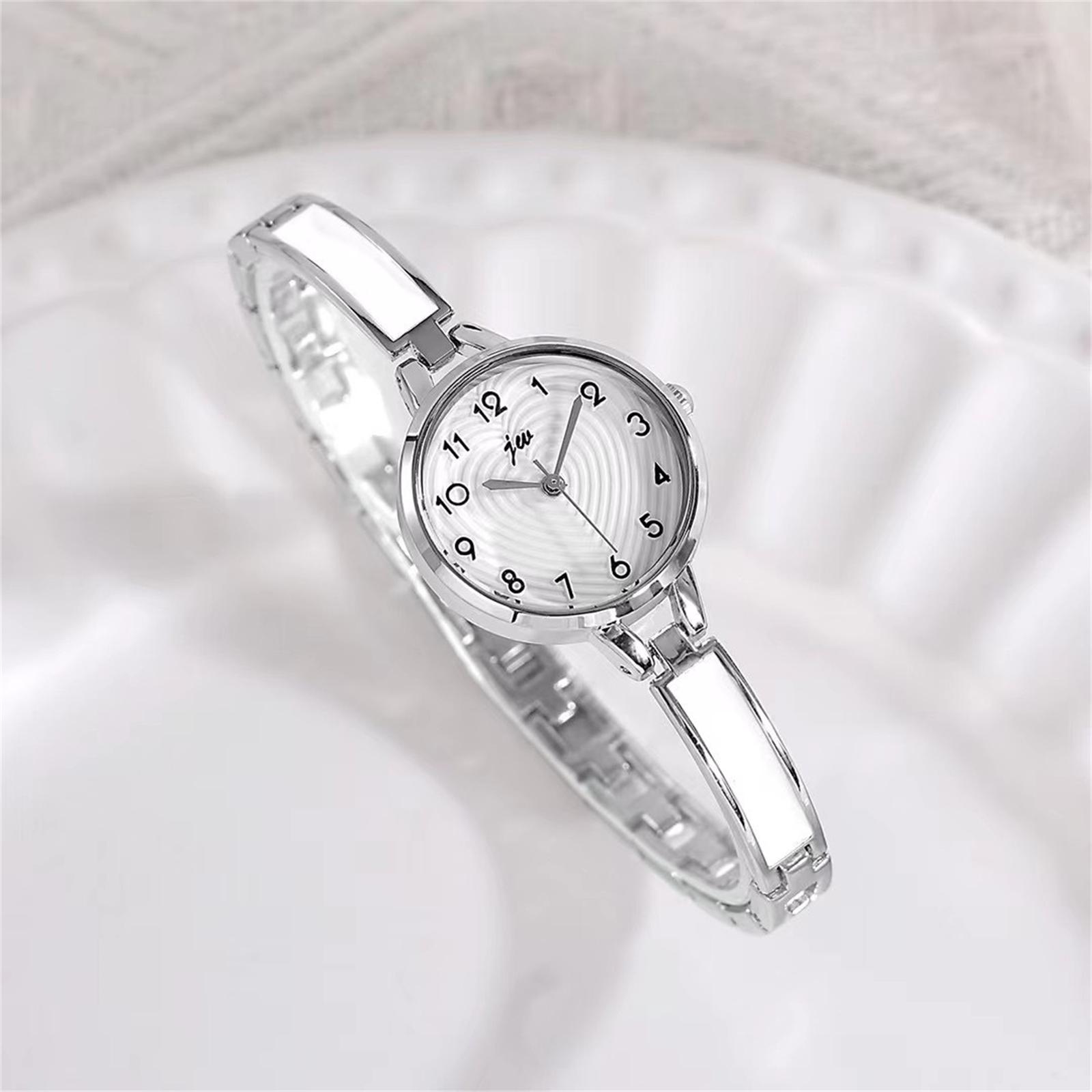 

Женские модные кожаные часы One Size