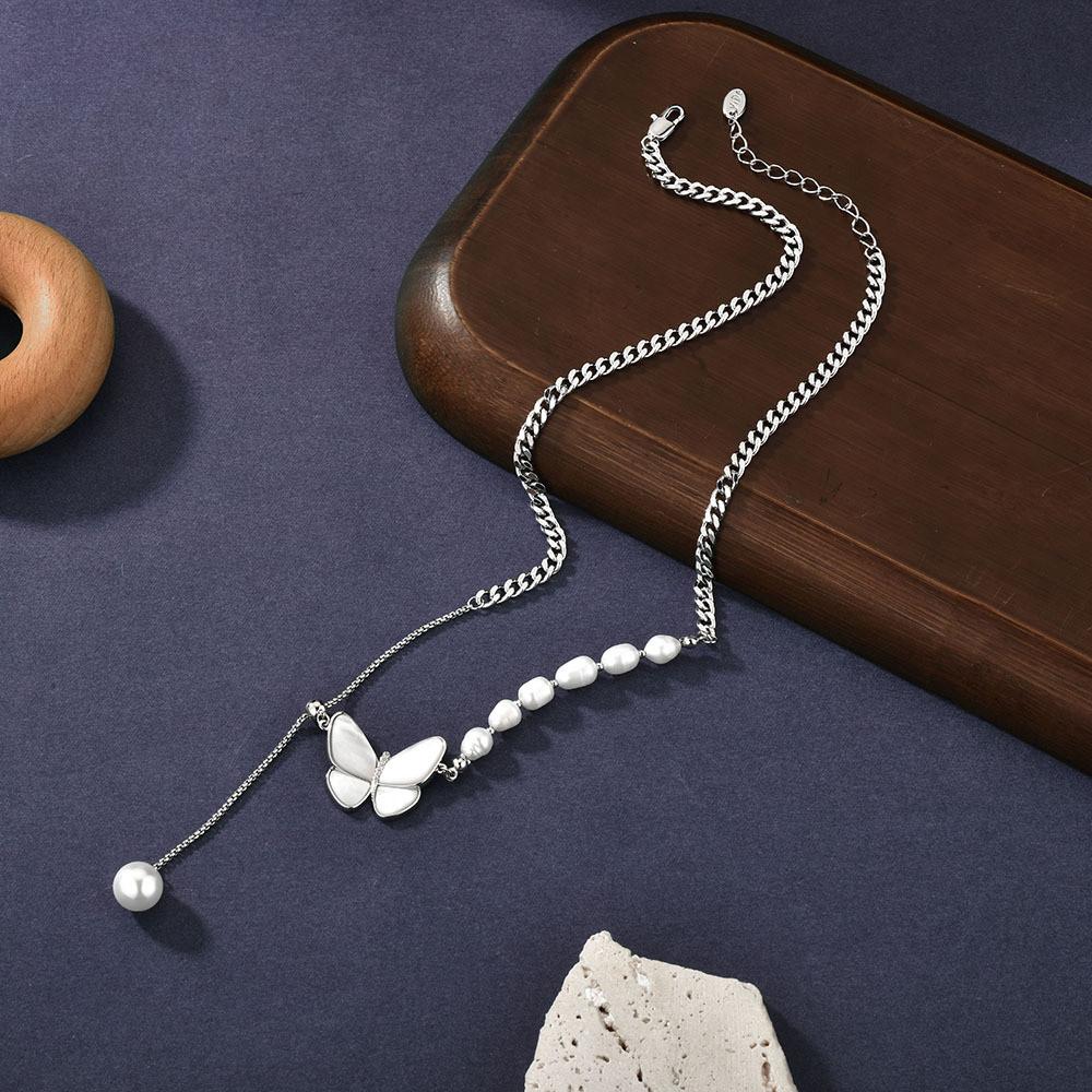 

Contemporary Lock Butterfly Chain Necklace For Women With Unique Pearl And Finish Gold