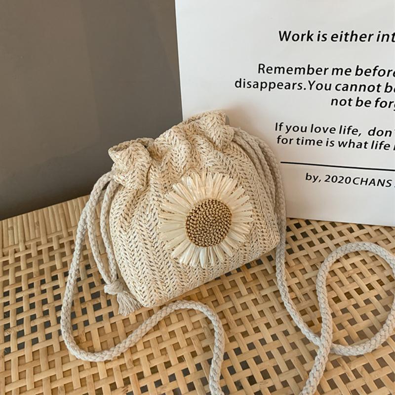 

Casual Straw Crossbody Shoulder Bag Women Woven Beach Bag for Ladies Rattan Handmade Knitted Small Bucket Handbag Purse 13x5x15cm