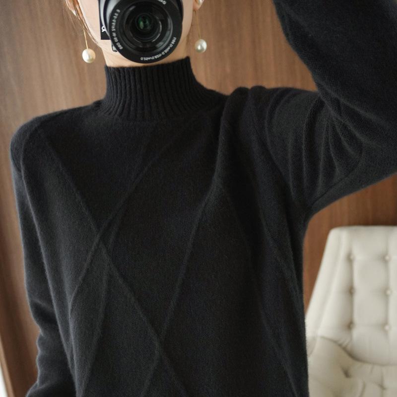 Autumn and Winter New Knitted Inner Thickened Pullover New Sweater Loose Long-sleeved Semi-turtleneck Bottoming Shirt Women