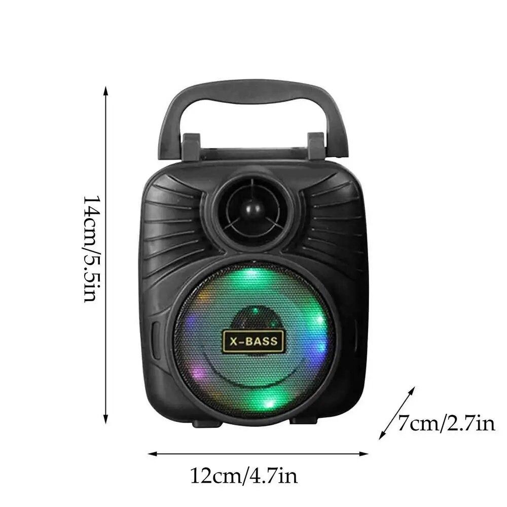 

Портативные беспроводные Bluetooth-динамики со светодиодным ночным светом и объемным звуком на 360 градусов, стереодинамик высокой четкости для кемпинга на открытом воздухе Black(United States)