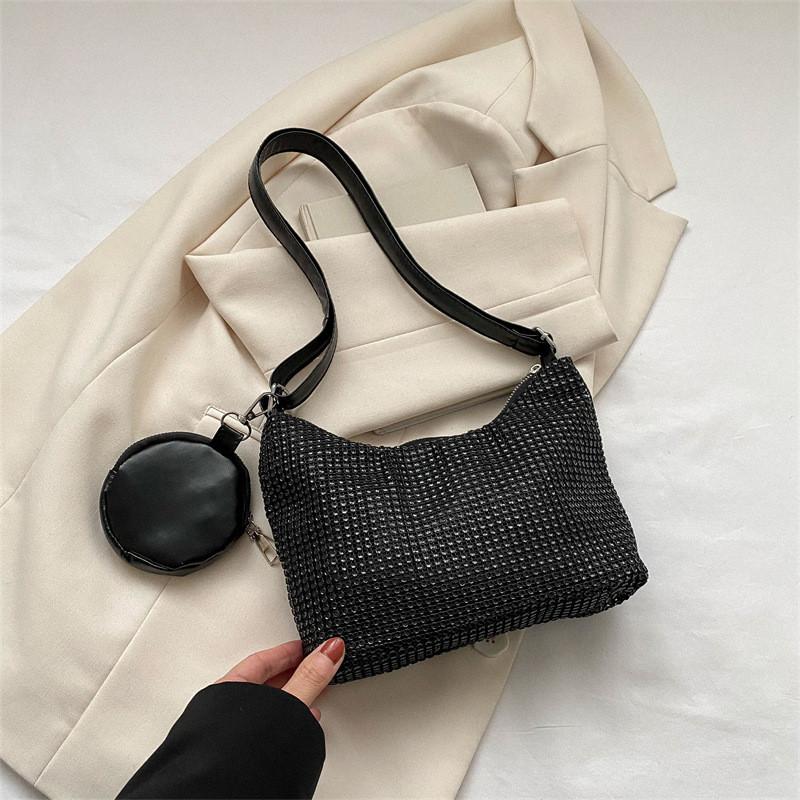 Unique And Eye-catching Ladies Underarm Bag With Soft Fabric For Everyday Wear