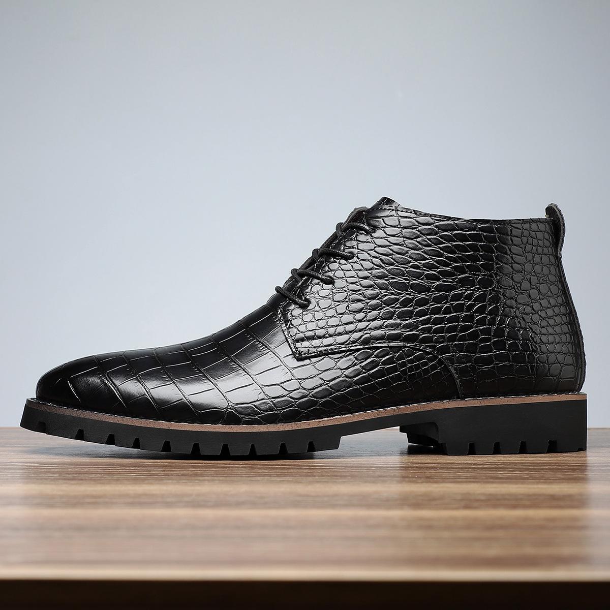 Foreign Trade Men s Business Casual Pointed Leather Boots Large Size Versatile Men s Shoes Trendy Fashion Embossed Piderby Shoes 39 чёрный