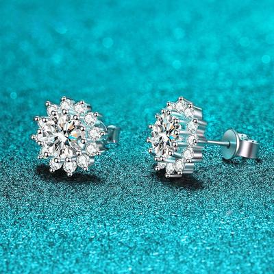Orecchini a Lobo con Moissanite Certificata Colore D 1ct per Donna Gioielli da Matrimonio Girasole Brillante Halo Simulato Diamante a Lobo