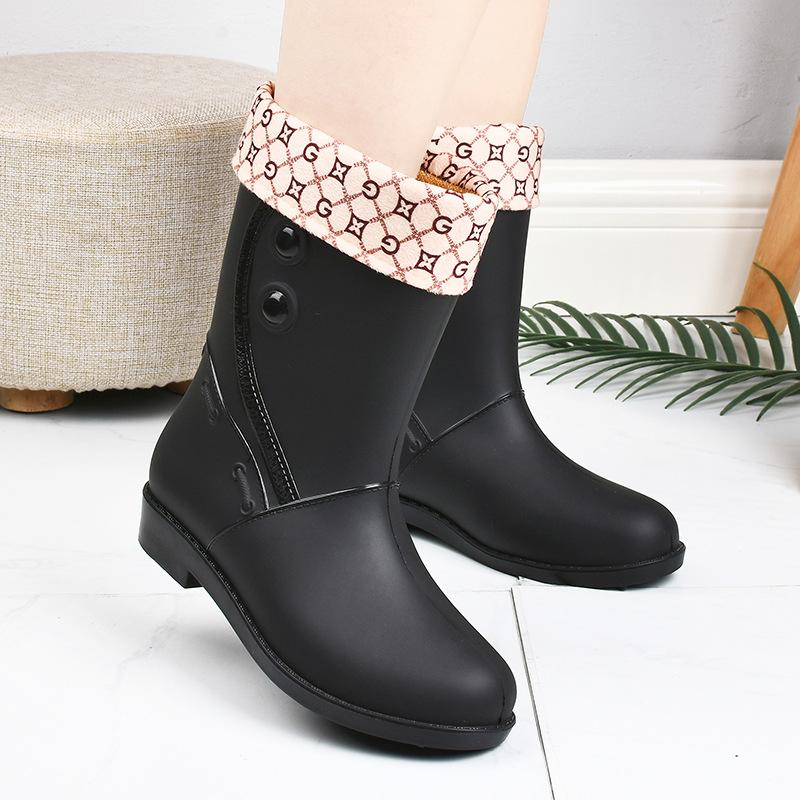 Women's rain shoes medium tube water shoes fashion warm rain boots women's cotton water boots non-slip work rubber shoes car wash kitchen