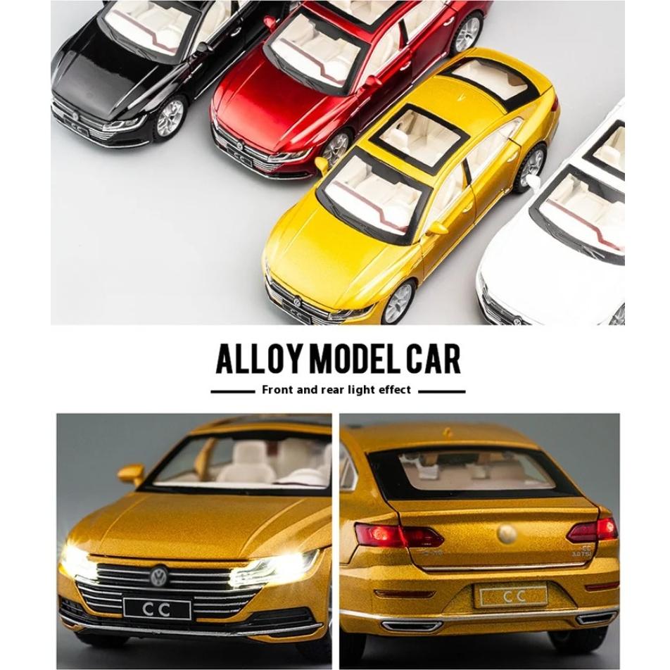 1/32 Scale Alloy Toy Car Model CC with Sound & Light, Retro Pull-Back Action - Authentic Replica for Kids & Collectors