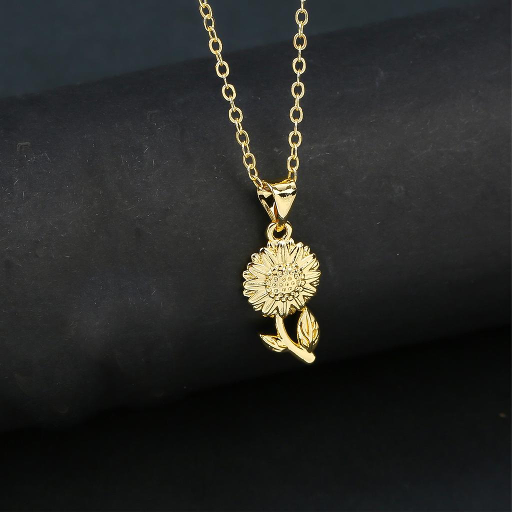 Classic Sunflower Rose Zirconia Pendant Necklace Celebrate Love, Loyalty Botanical Jewelry for Women Girl Party Summer Gift