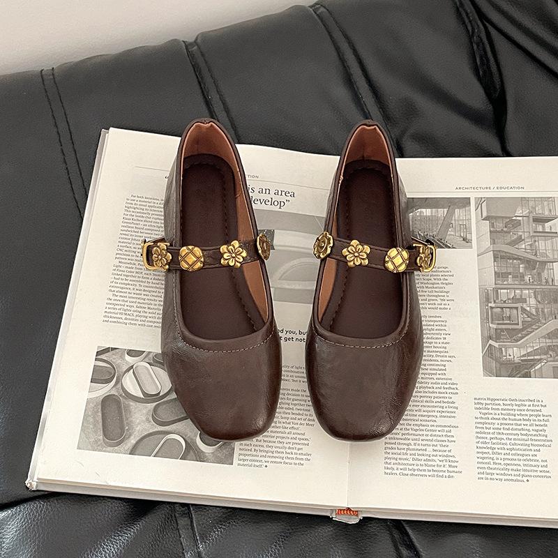 One Word with Mary Jane Shoes Women's Fashion Versatile Retro Shallow Mouth Summer 2025 New Square Head Ballet Shoes
