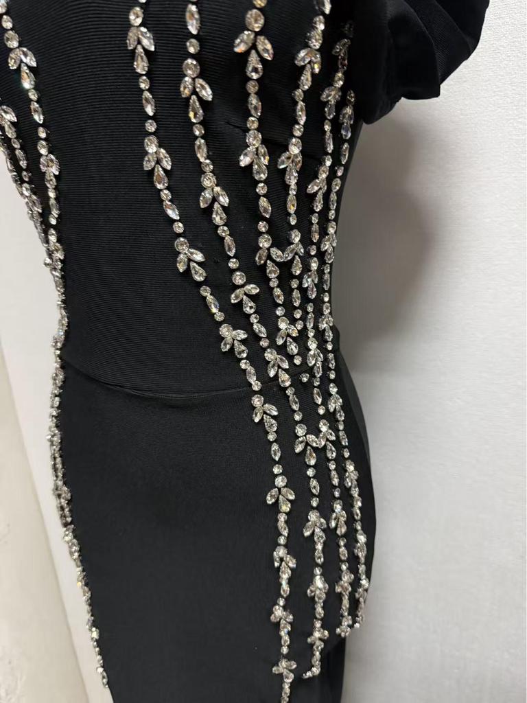 Elegant Rhinestone One-Shoulder Bandage Evening Gown