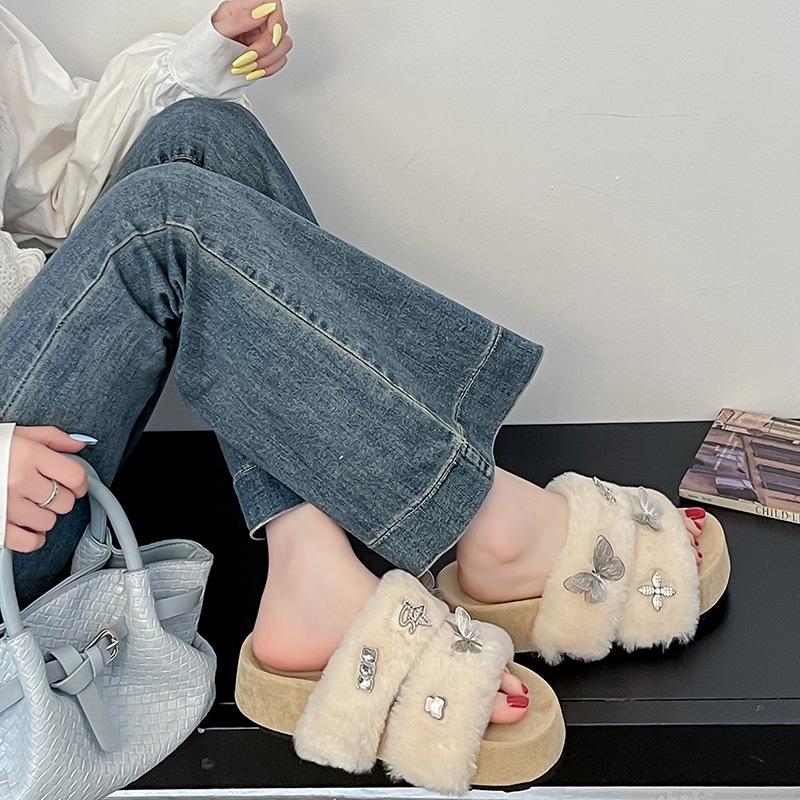 In the Autumn and Winter of 2025, the New Mao Mao Thick-bottomed Comfortable Internet Celebrity Wears Cute Butterfly Stars Mao Mao Slippers