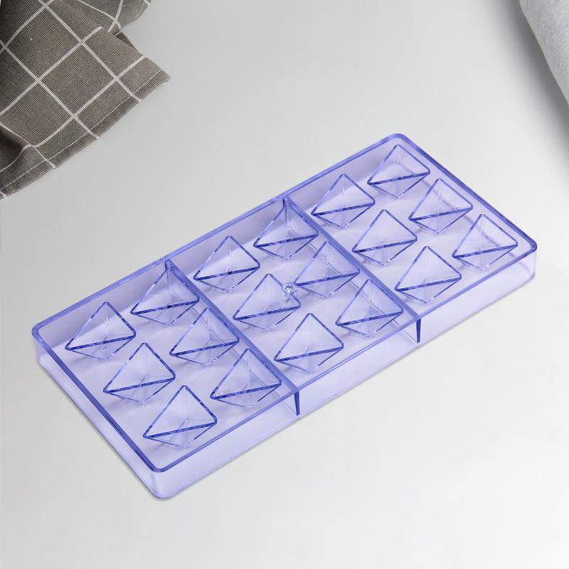 Plastic 18 Cavities Triangle Diamond Shape Baking Chocolate Mold Bakery Candy Jelly Craft Tools CC0049