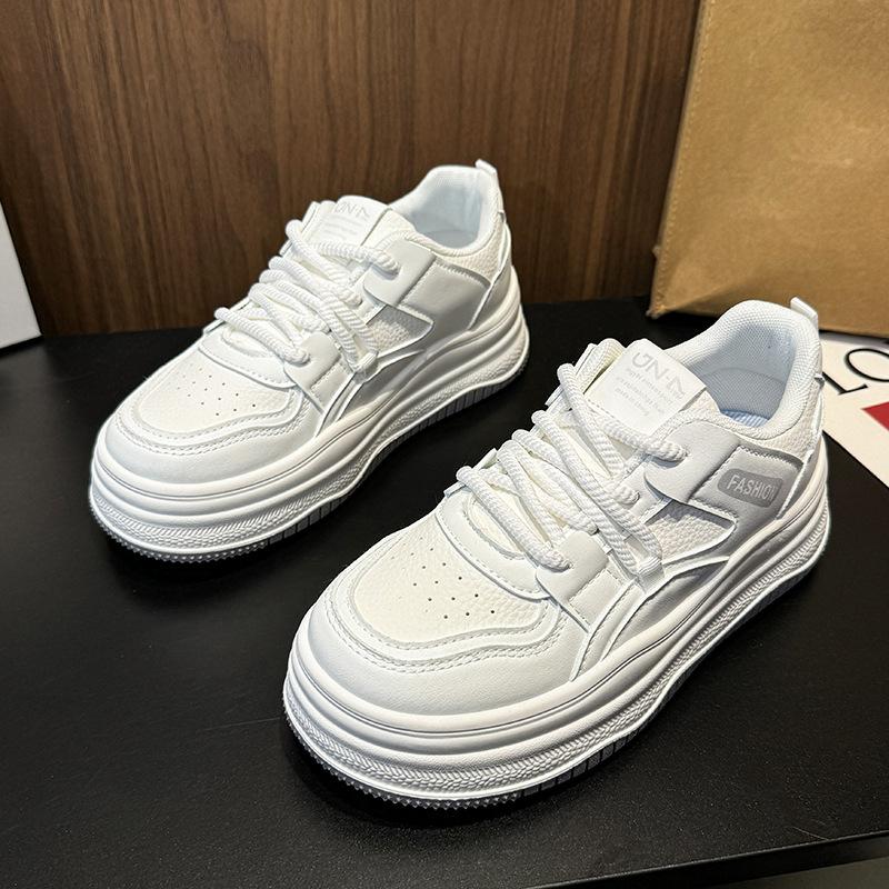 

High-value little white shoes for women s 2025 spring new versatile ins trendy small thick-soled heightening casual sports shoes 35