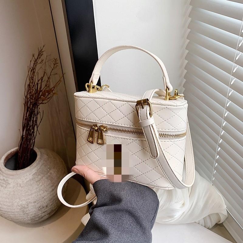2024 Spring Summer New Embroidered Women's Bag Vintage Large Capacity Box Bag