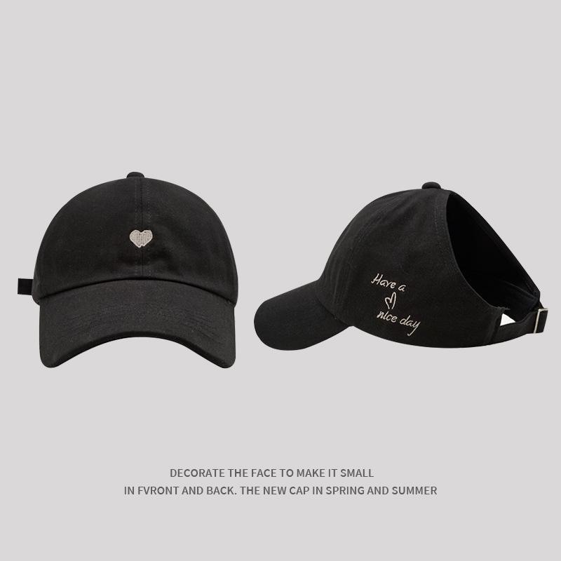 

Женская летняя шляпа от солнца с хвостиком 2024 года: Бейсболка с открытым верхом для защиты от солнца на открытом воздухе Adjustable