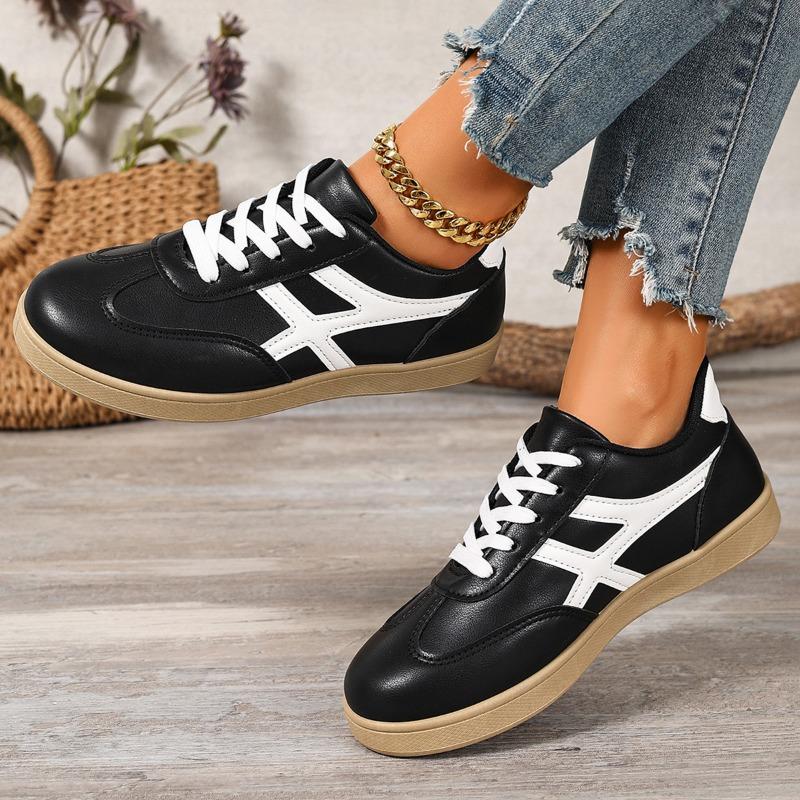 Women's Round-Toe Flat Casual Sports Board Shoes, Retro Training Gump-Style Versatile Footwear, Available In Large Sizes.