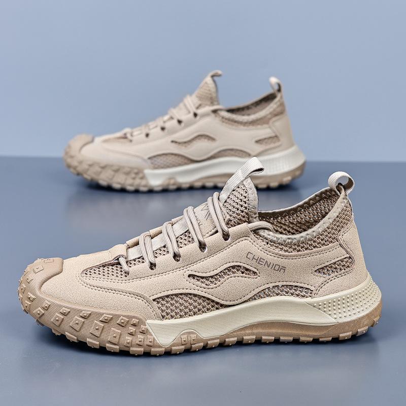 Mesh shoes 2025 fashion summer new trend soft sole comfortable fly-woven breathable deodorant tide shoes sports and leisure shoes