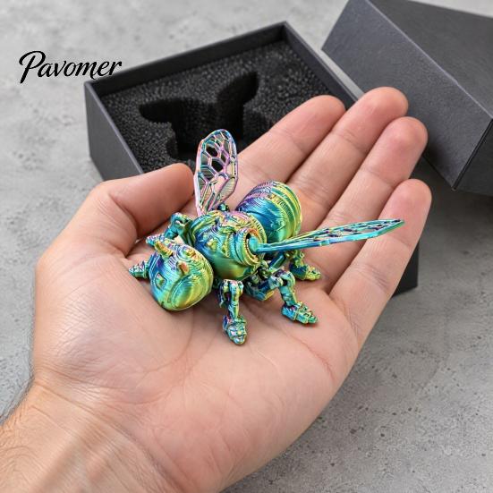 Lifelike Insect Model 3D Printed Bee Refrigerator Magnet, Realistic Flexible Joint Figurine, Articulated Jointed Toy Magnetic Decor for Kitchen Fridge