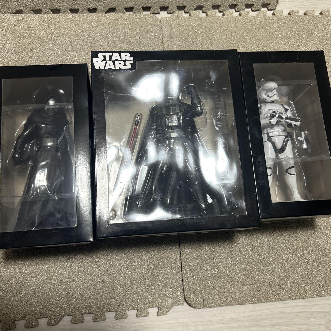 

[USED] Star Wars Figures