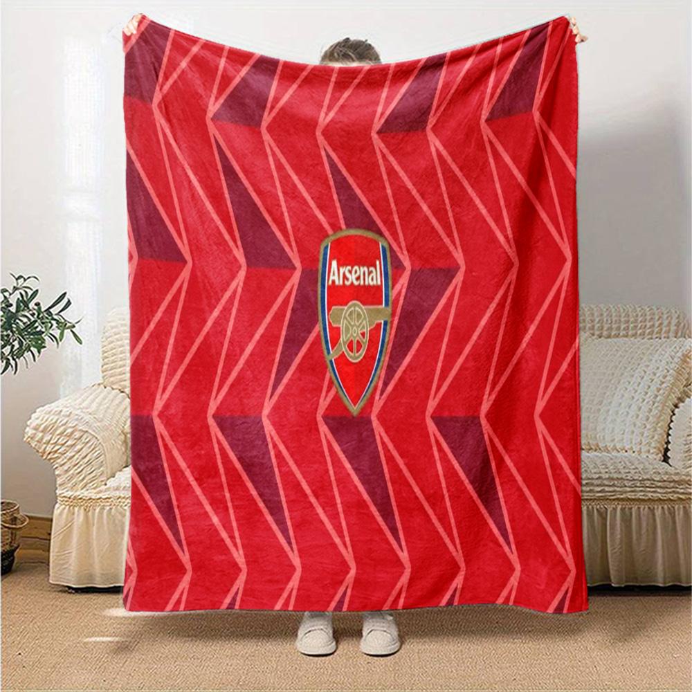 Arsenal Football Club Crest Flannel Blanket, Soft Polyester, Modern Design, All-Season for Camping, Travel, Gifts for Holidays or Birthdays
