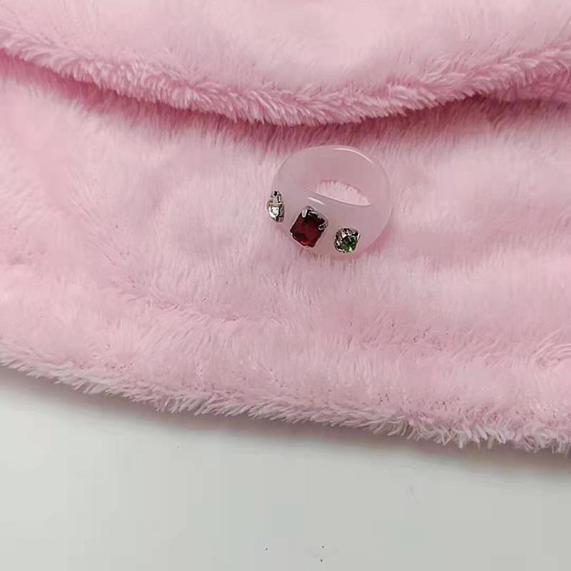 Cute Retro Rhinestone Resin Acrylic Jelly Ring for Women - Personality Finger Jewelry