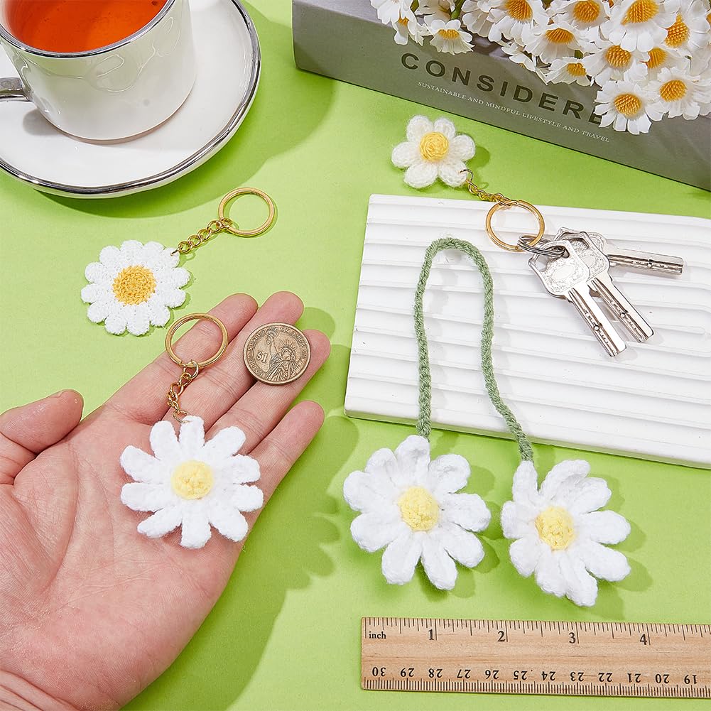 PH PandaHall Set Crochet Daisy Car Accessories Cotton Flower Keychain Rearview Mirror Charm Car Interior Decoration Bag Pendant Gift Set 4-Piece