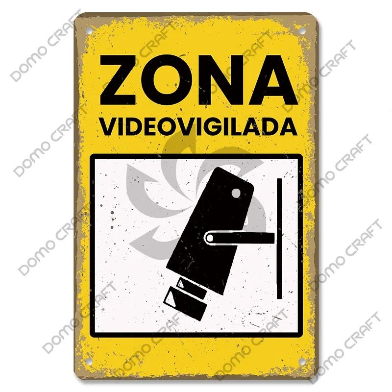 Warning CCTV Tin Signs Metal Plaque Notice  Hour Security Camera Vintage Poster Metal Plate Wall Decor for Mall Shop Bar Home
