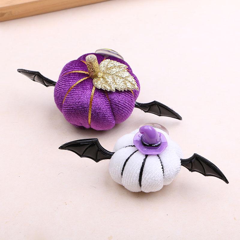 Halloween Hair Accessories DIY Kit: Quirky Bat & Pumpkin Cartoon Clips & Keychains