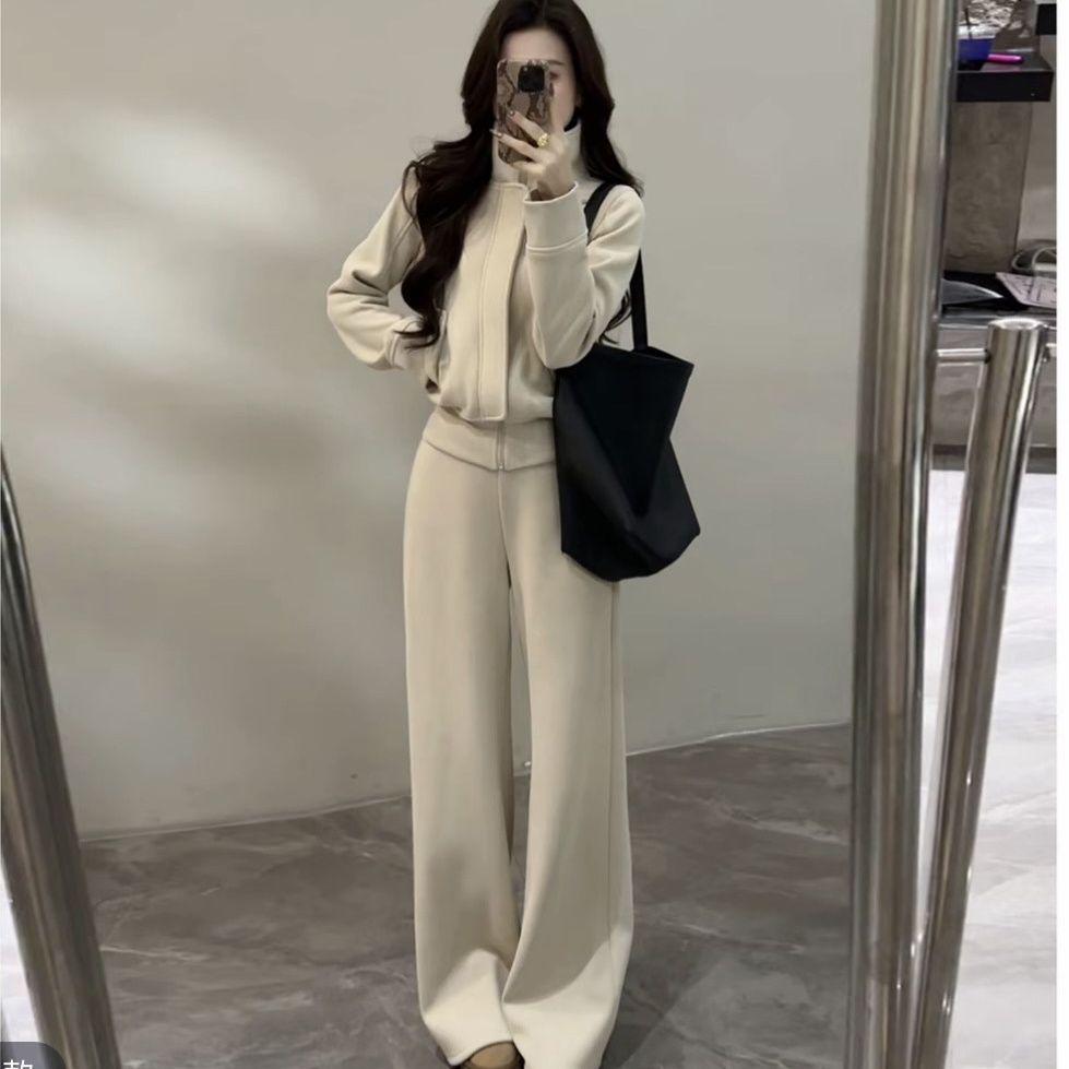 Women's Fleece-Lined Two-Piece Sports Suit - Thickened Stand Collar Cardigan & Wide-Leg Pants for Autumn & Winter