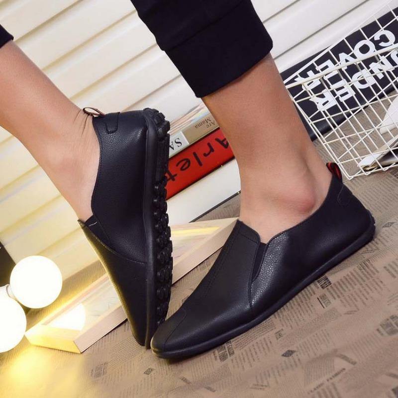 Men's Shoes Spring New Men's Casual Shoes Men's Shoes Low-top Doudou Shoes Soft Flat Leather Shoes One Foot Lazy Shoes