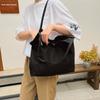 Stylish Urban Minimalist Large Capacity Tote Bag For Women 2023 New Fashion