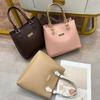 New Tote Bag Classic Fashion Double Shoulder Bag Guangzhou Bag Women's Niche Design Women's Messenger Bag