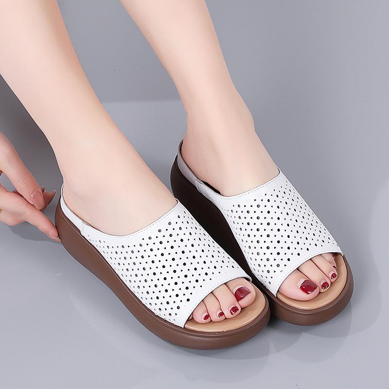 2025 Summer New Women Shoes Fashion Genuine Leather Sandals Woman Slope Slippers Non-slip Comfortable Mother Summer Slipper