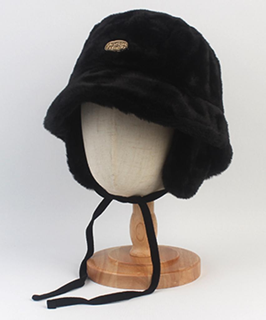 Yunibeosyeolkemiseuteuli Sweet Fur Black Earflap Bucket Hat