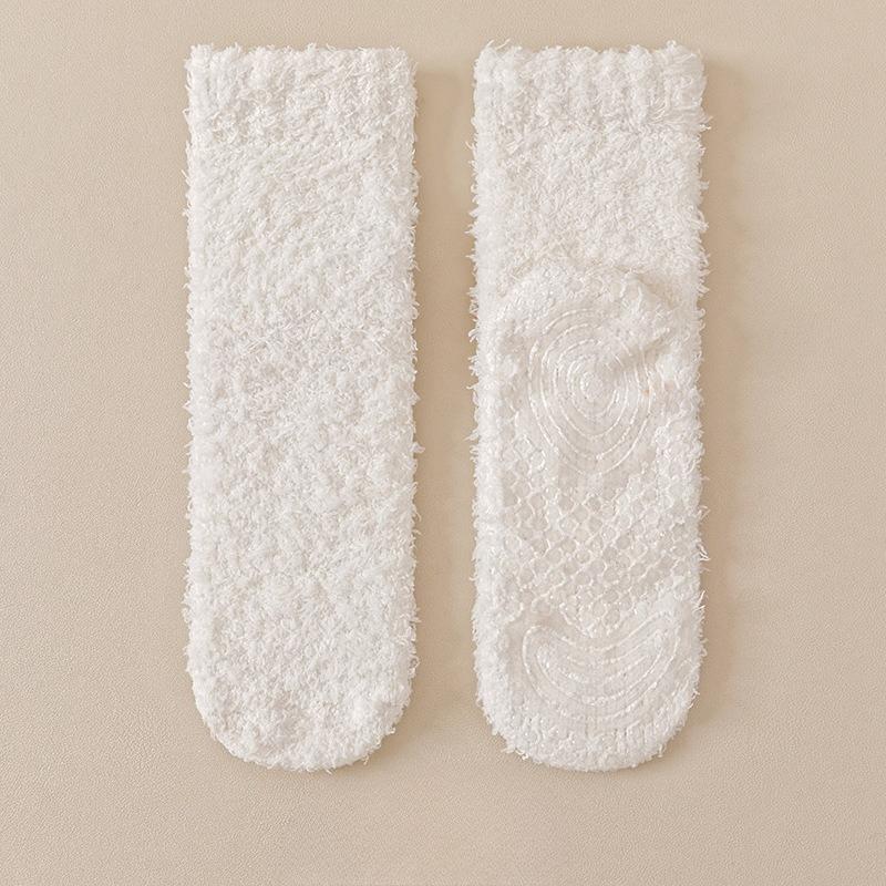 Winter and Autumn Coral Fleece Warmth-Keeping Mid-Calf Socks for Women, Home Use Anti-Slip Silicone Floor Socks