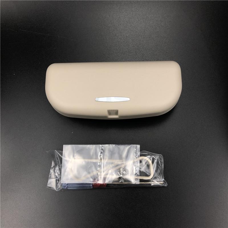 Car-Styling Sun Visor Glasses Case for Land Rover Range Rover Velar Evoque Freelander Discovery Vision Defender